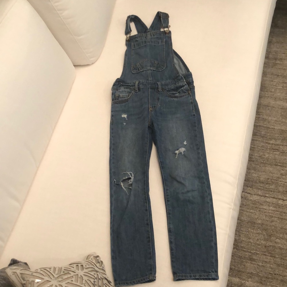 Gap overalls. Size 6-7